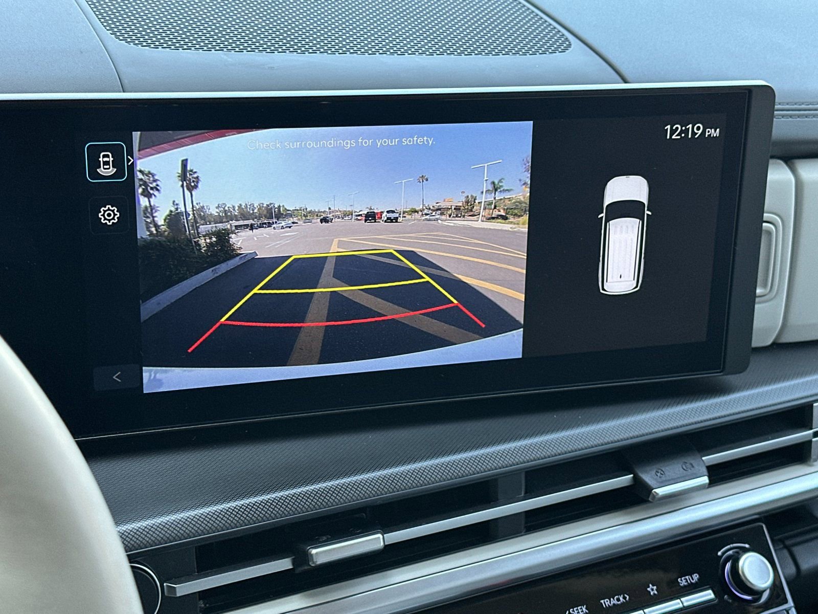 Used 2025 Hyundai Santa Fe SEL image 18