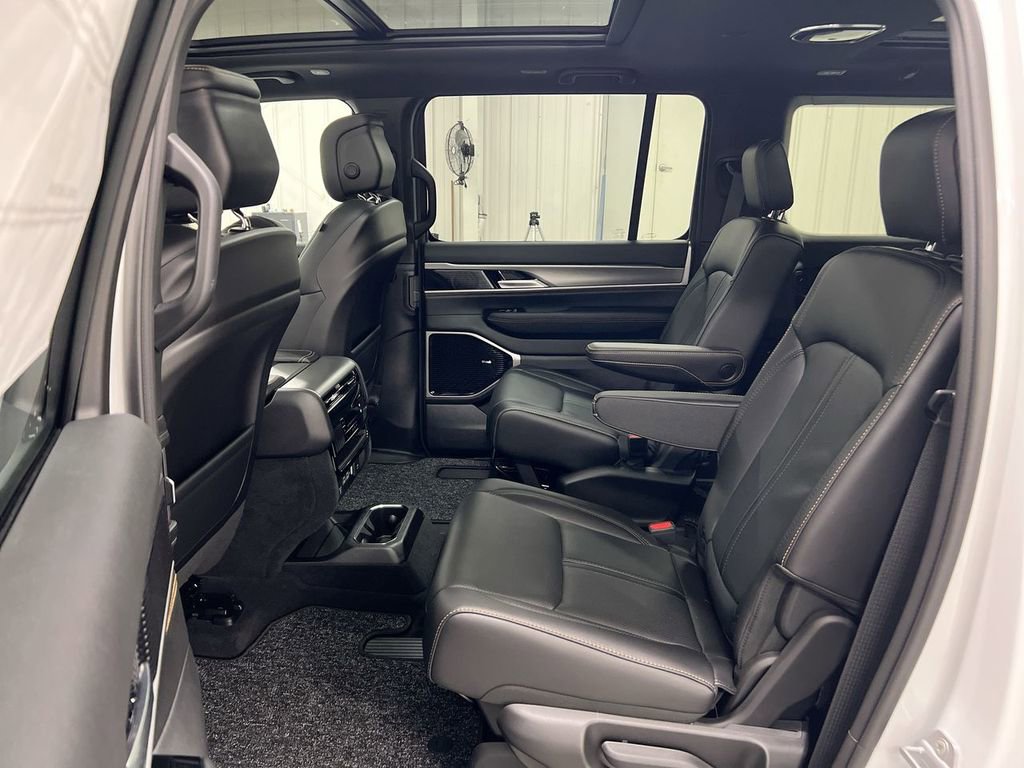 New 2026 Jeep Grand Wagoneer L 4WD image 24
