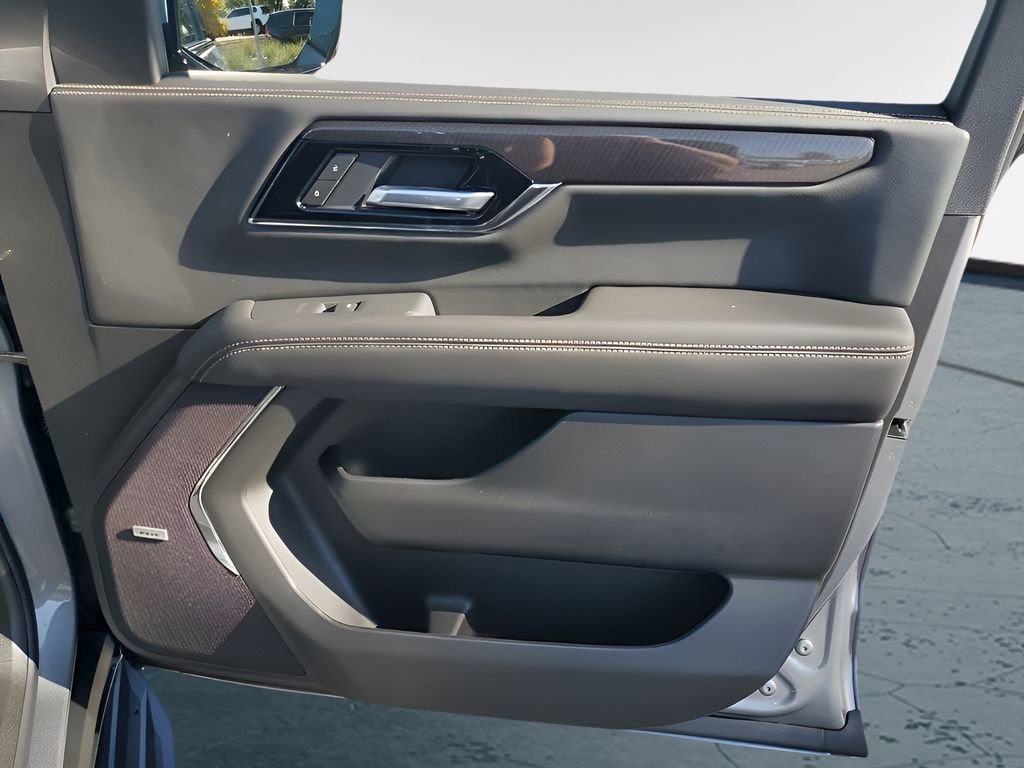 New 2026 GMC Yukon XL Elevation image 13