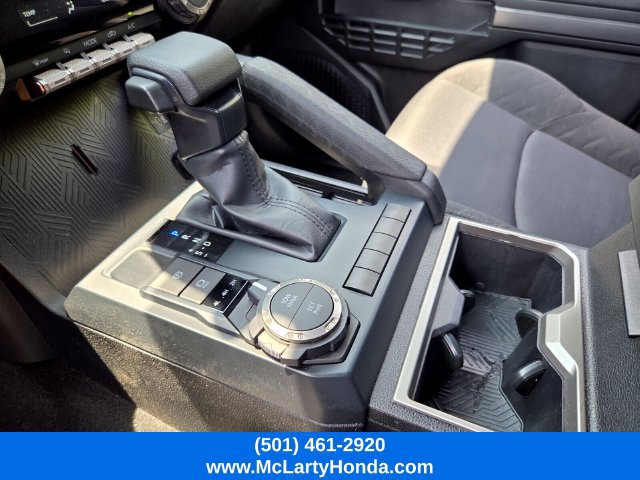 Used 2025 Toyota Tacoma SR5 AWD/4WD image 24