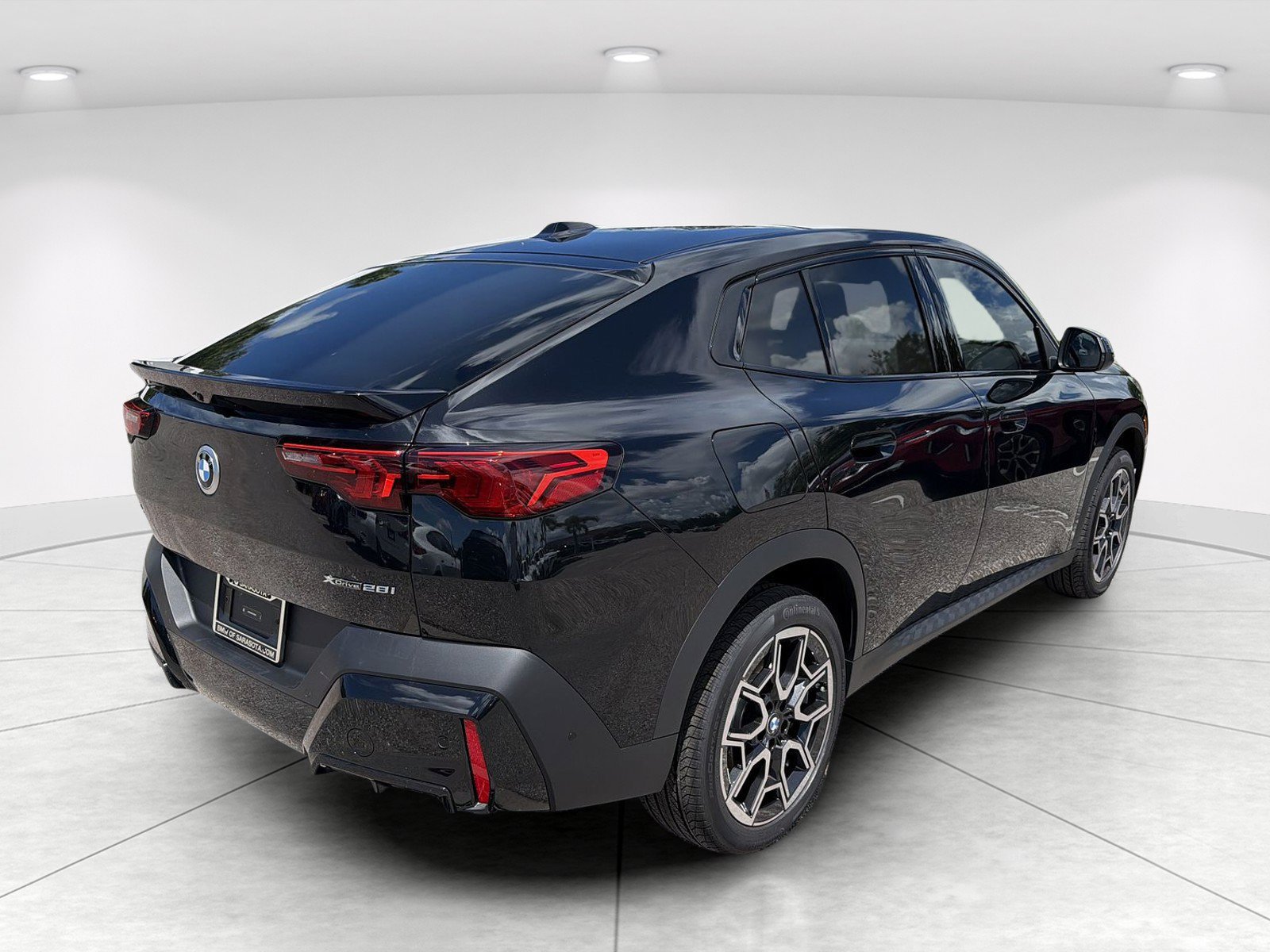 New 2027 BMW X2 xDrive28i AWD/4WD image 4