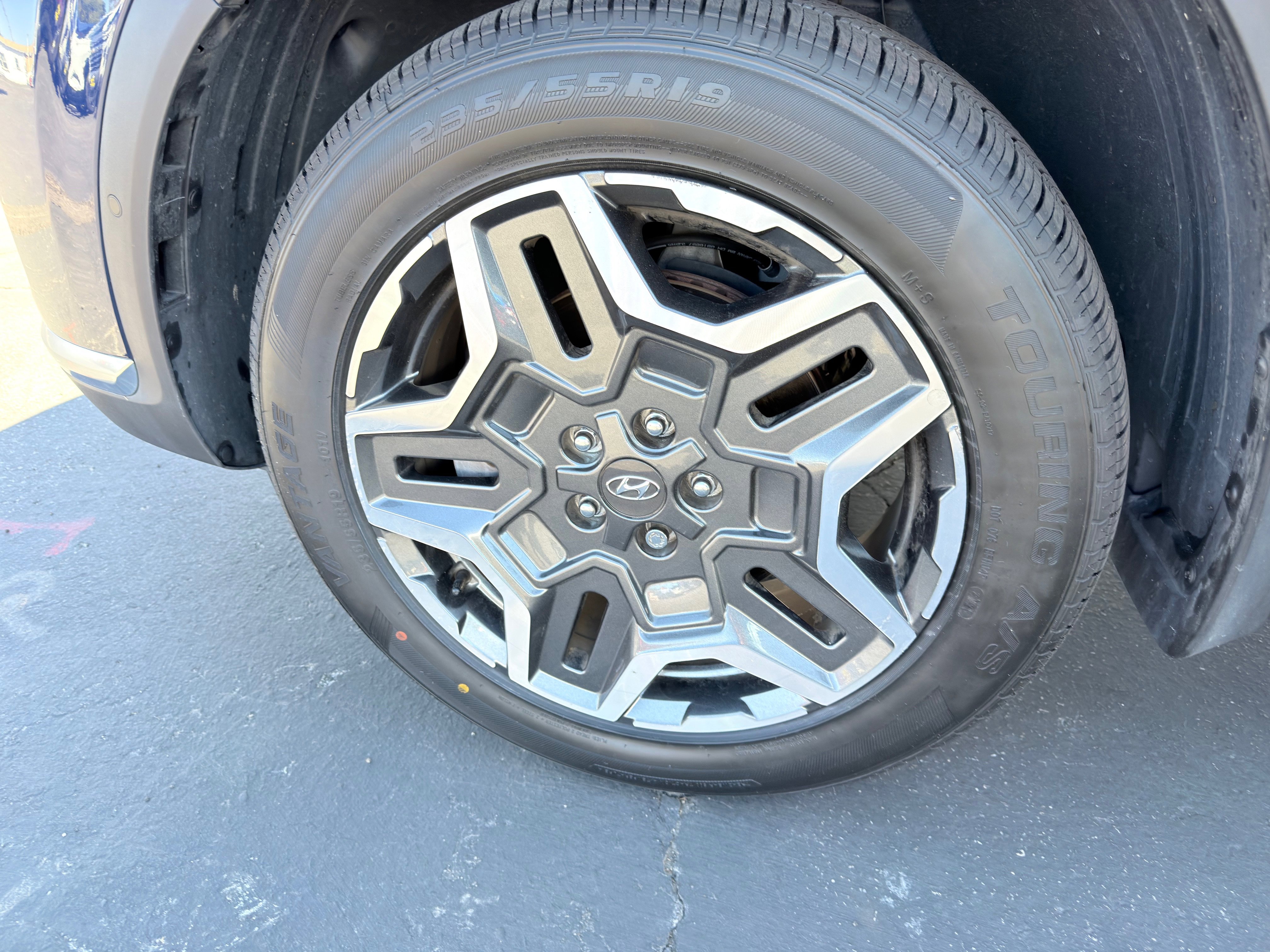 Used 2023 Hyundai Santa Fe Limited image 37