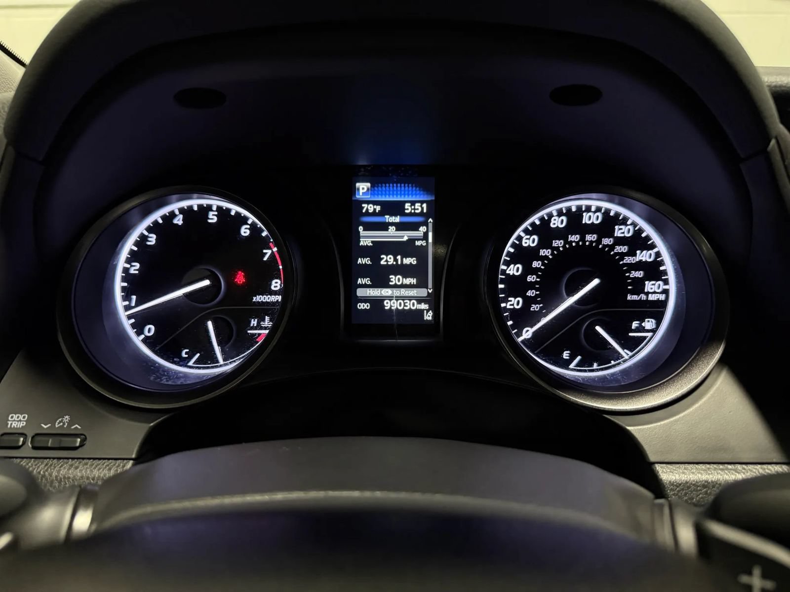 Used 2022 Toyota Camry SE FWD image 29
