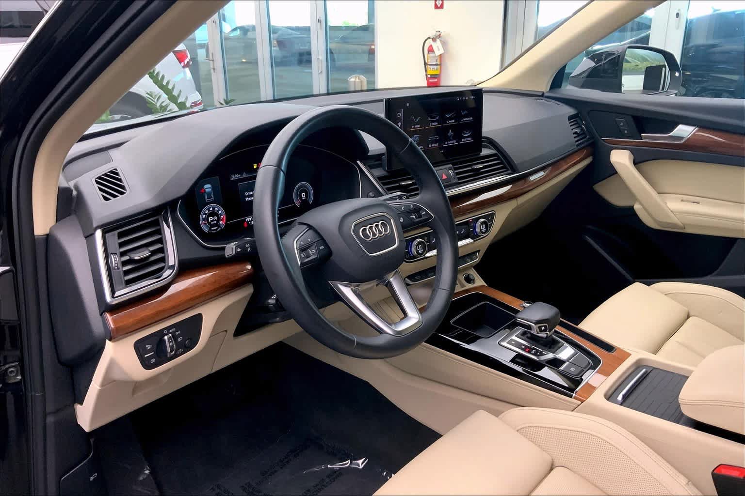 Used 2021 Audi Q5 2.0T Premium Plus w/ Premium Plus Package AWD/4WD image 18