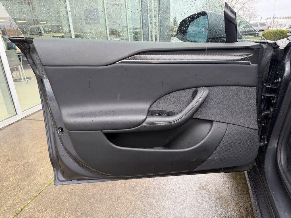 Used 2021 Tesla Model S Plaid image 13