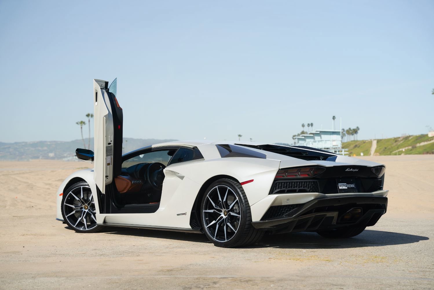 Used 2017 Lamborghini Aventador S image 4