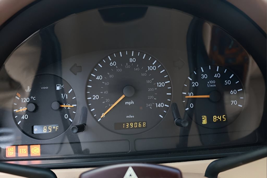 Used 2003 Mercedes-Benz ML 350 4MATIC image 25