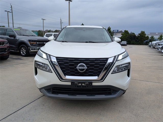 Used 2023 Nissan Rogue SV image 8