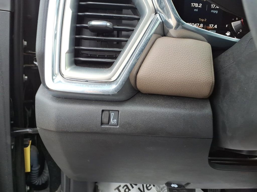 Used 2023 GMC Canyon Denali AWD/4WD image 15