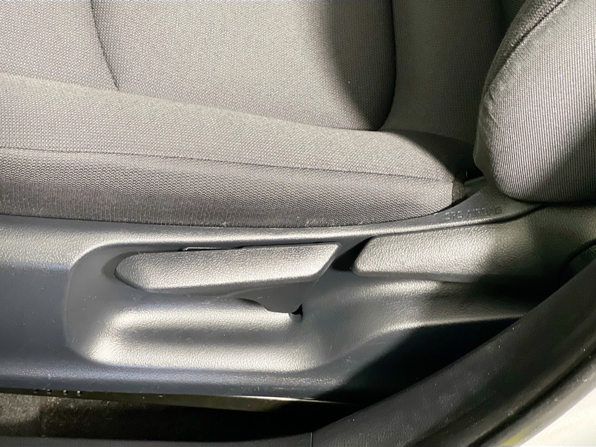 Used 2021 Toyota Corolla LE image 15