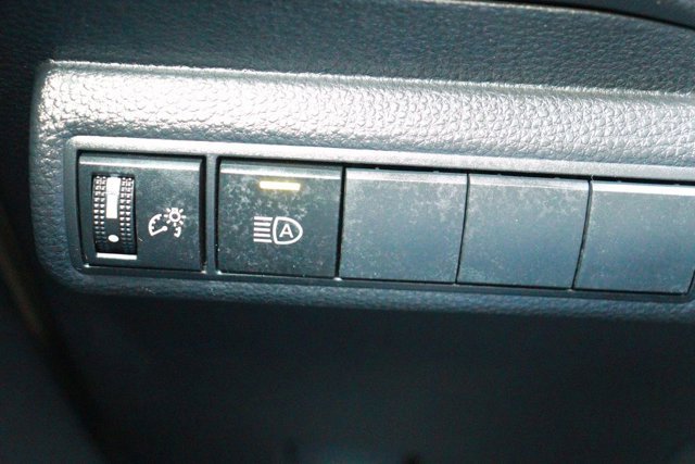 Used 2025 Toyota Corolla LE image 22