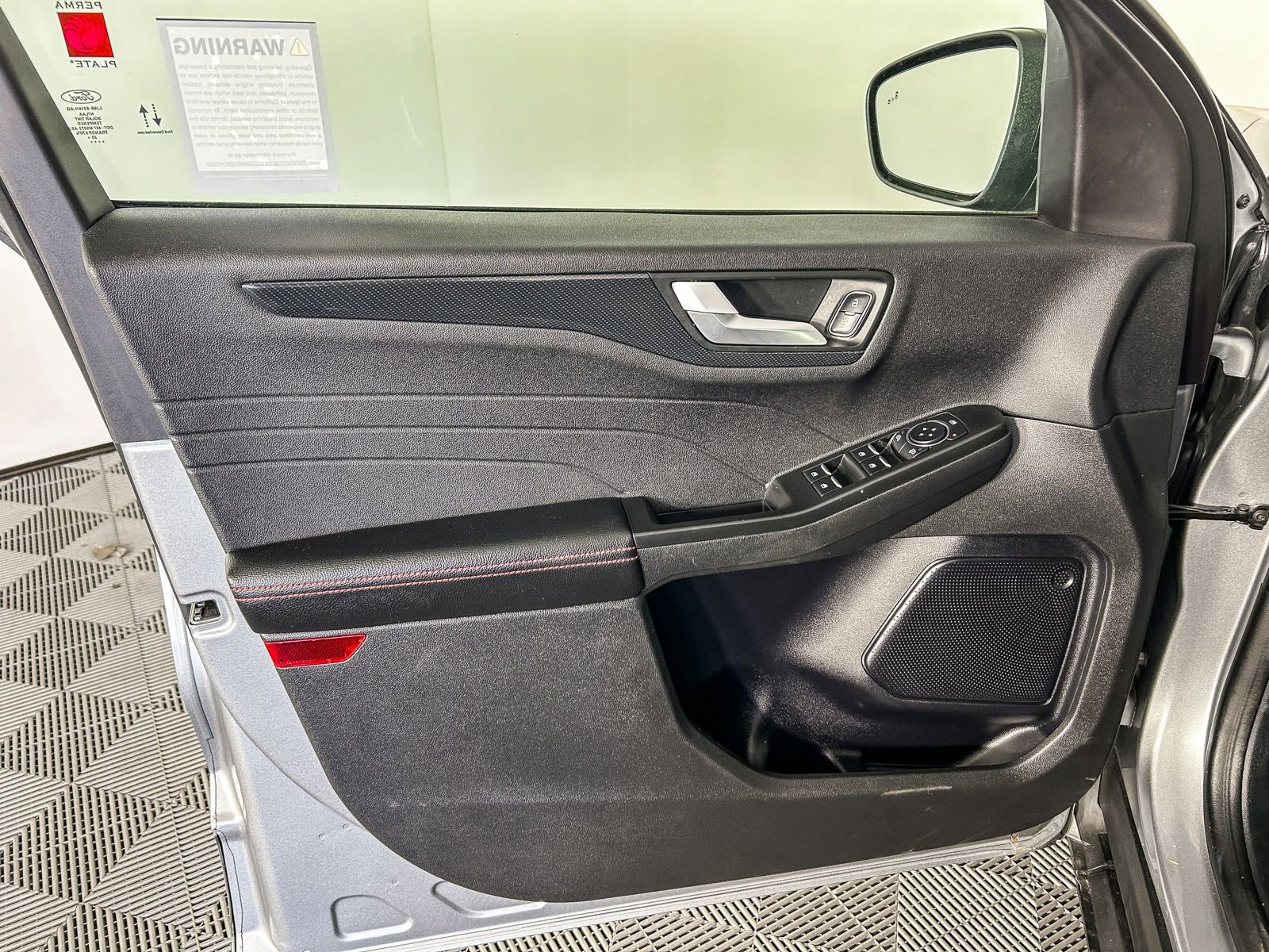 Used 2024 Ford Escape ST-Line image 21