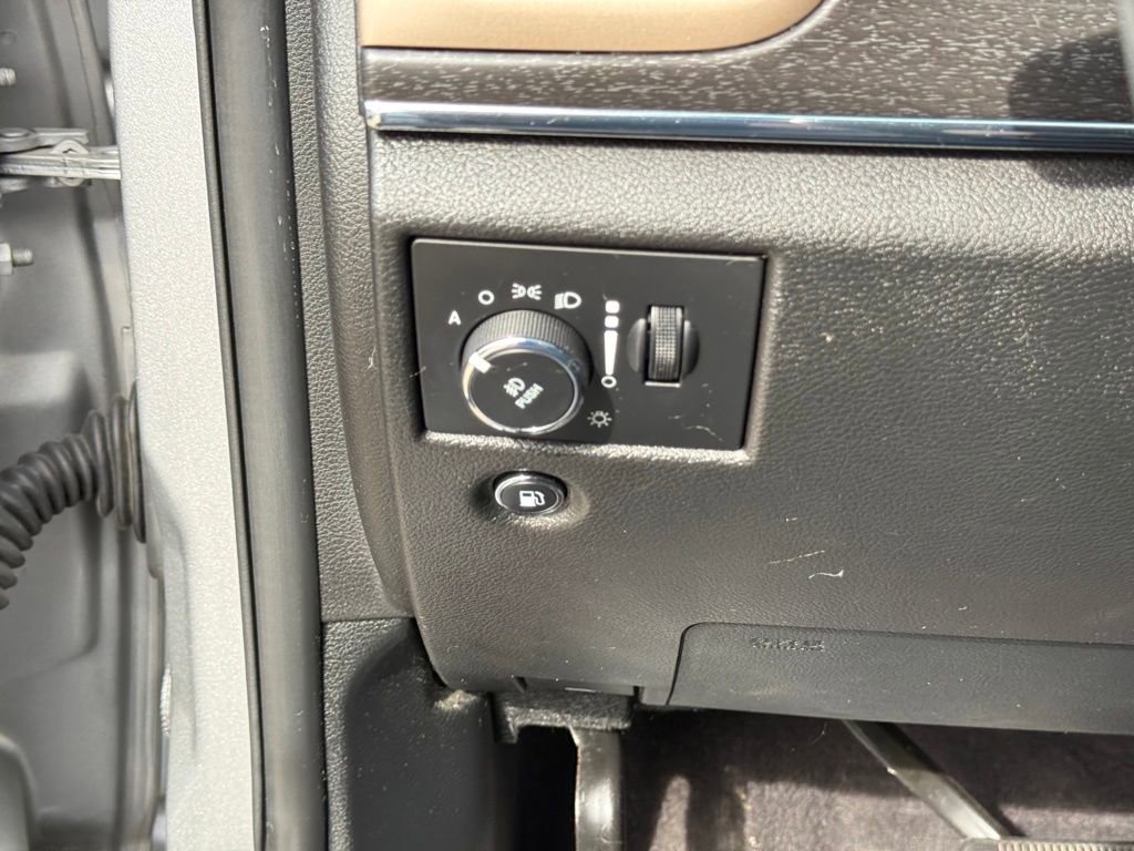 Used 2017 Jeep Grand Cherokee Limited image 18