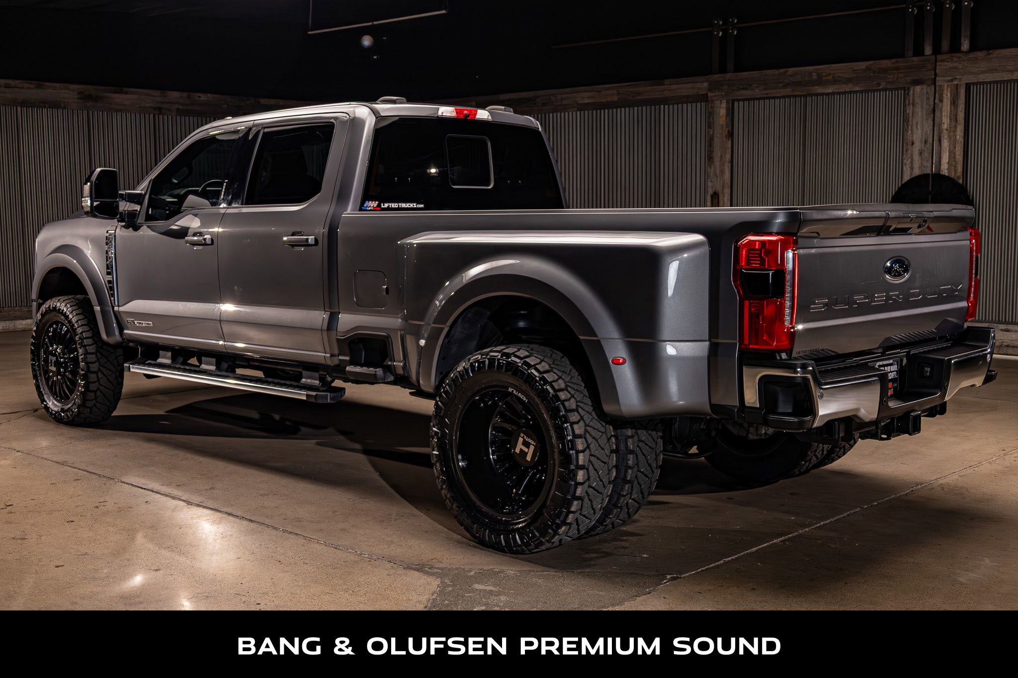 Used 2024 Ford F450 Lariat w/ FX4 Off-Road Package image 7