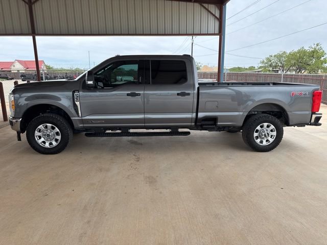 Used 2024 Ford F350 XLT w/ FX4 Off-Road Package AWD/4WD image 4