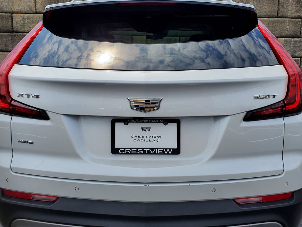 Used 2023 Cadillac XT4 Premium Luxury w/ Cold Weather Package AWD/4WD image 13