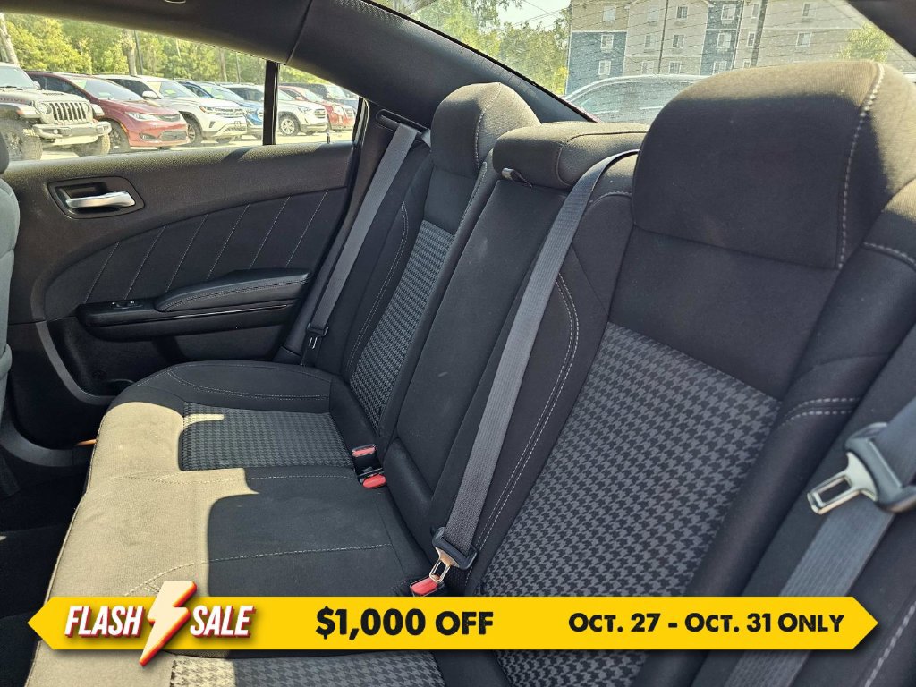 Used 2023 Dodge Charger SXT w/ Blacktop Package AWD/4WD image 30