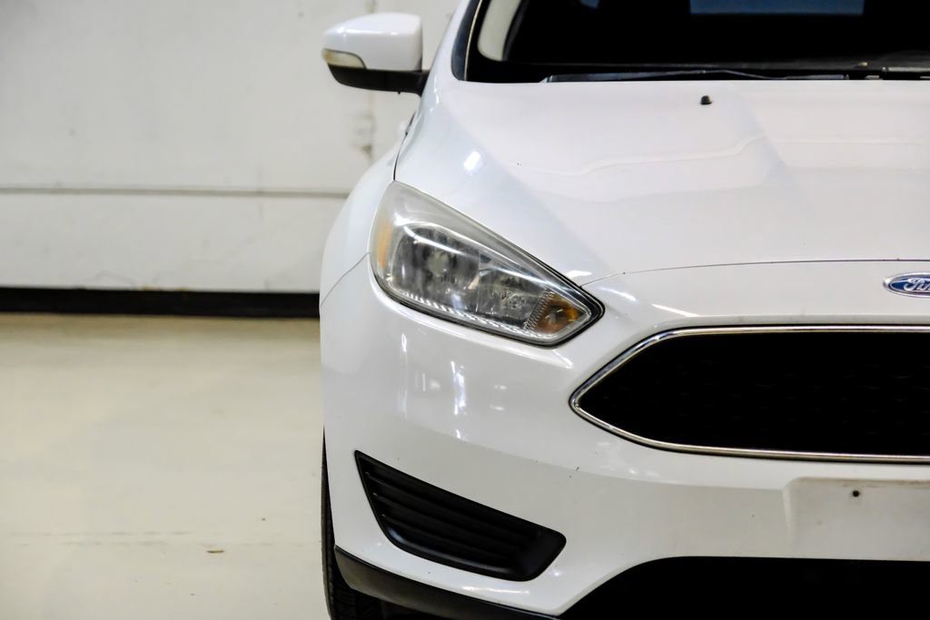 Used 2017 Ford Focus SE FWD image 44