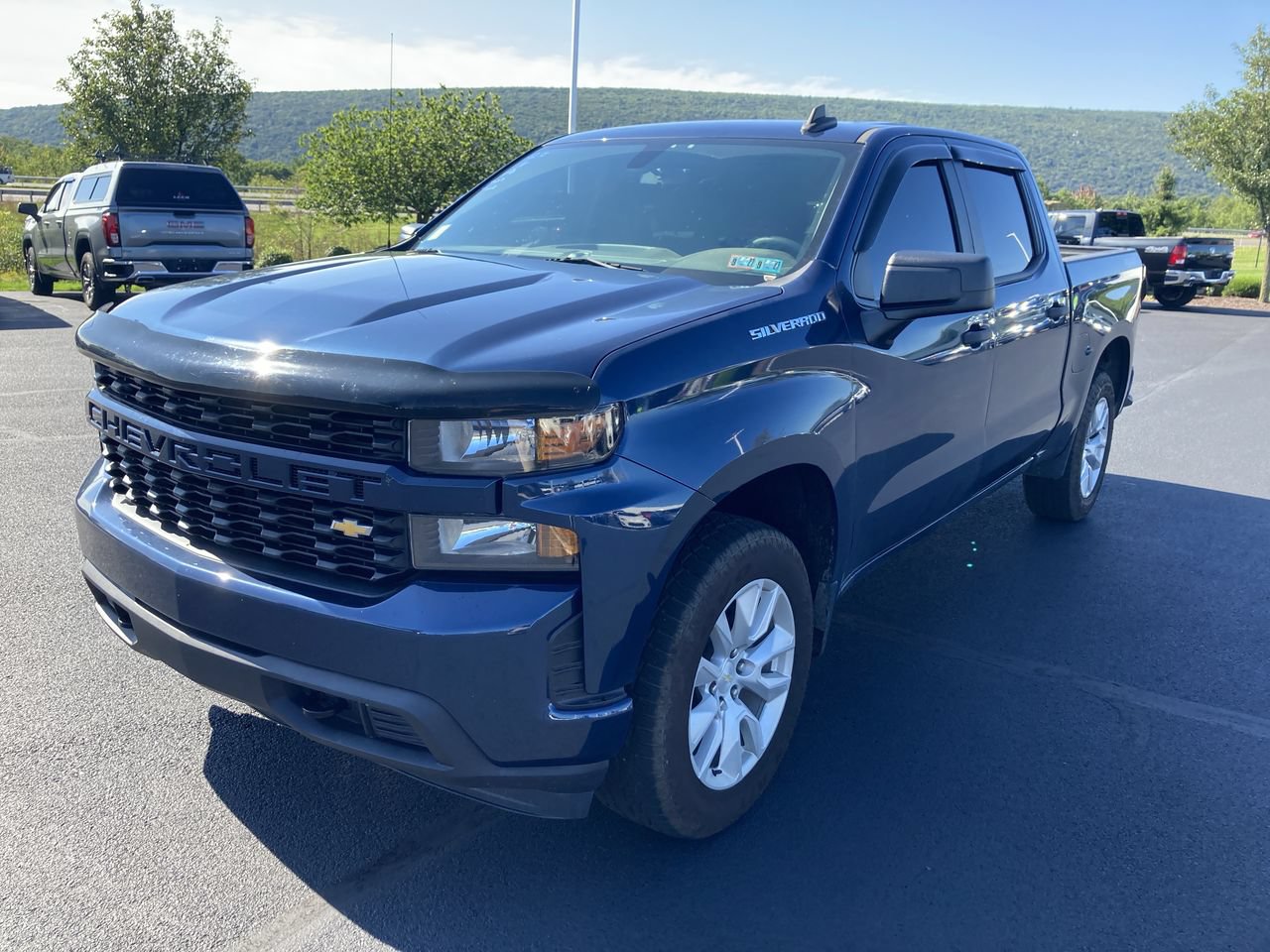 Used 2021 Chevrolet Silverado 1500 Custom AWD/4WD video 3
