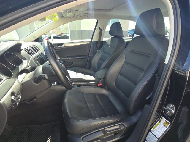 Used 2015 Volkswagen Jetta SE FWD image 10