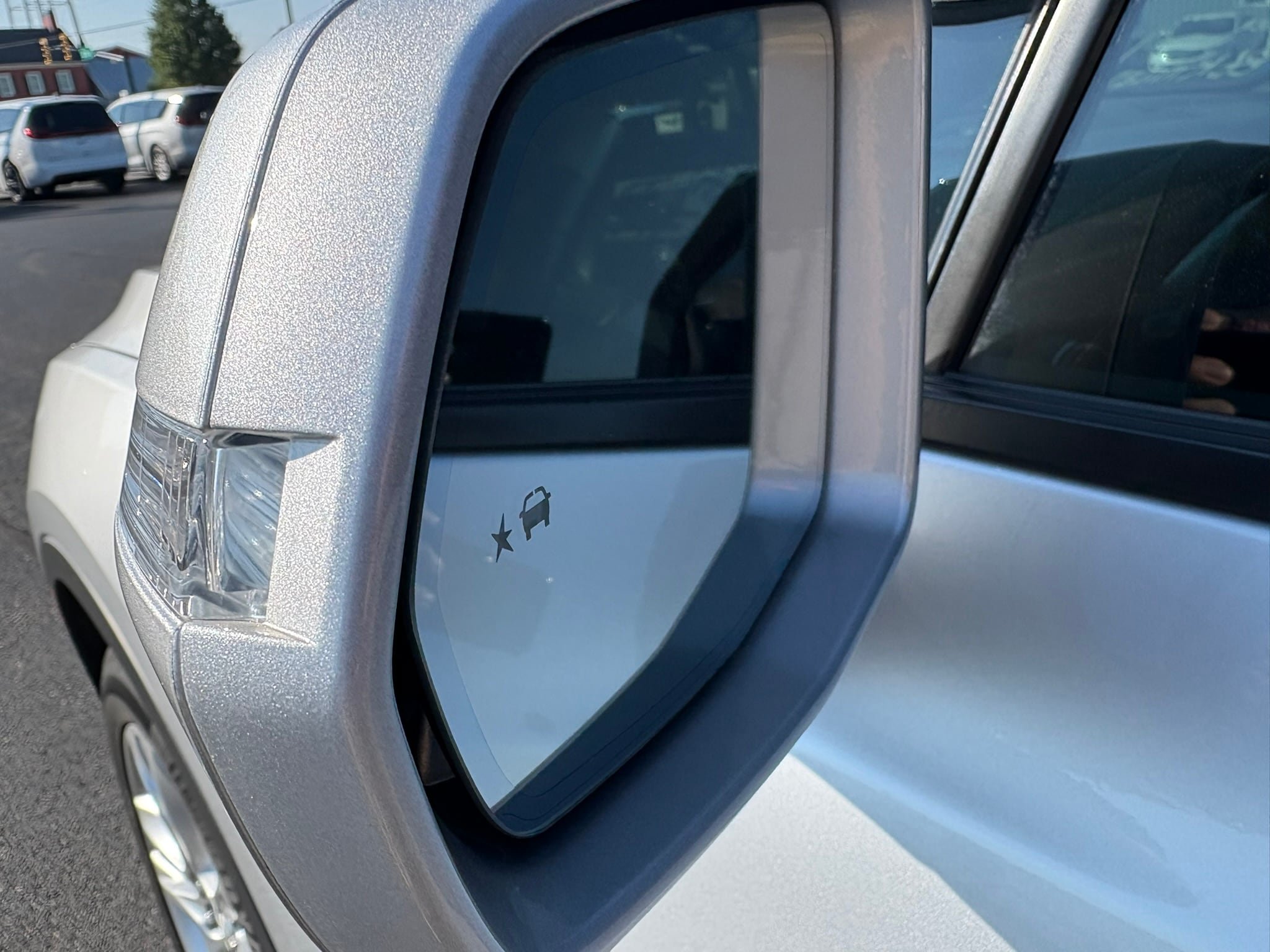 Used 2020 Chevrolet Blazer LT FWD image 11