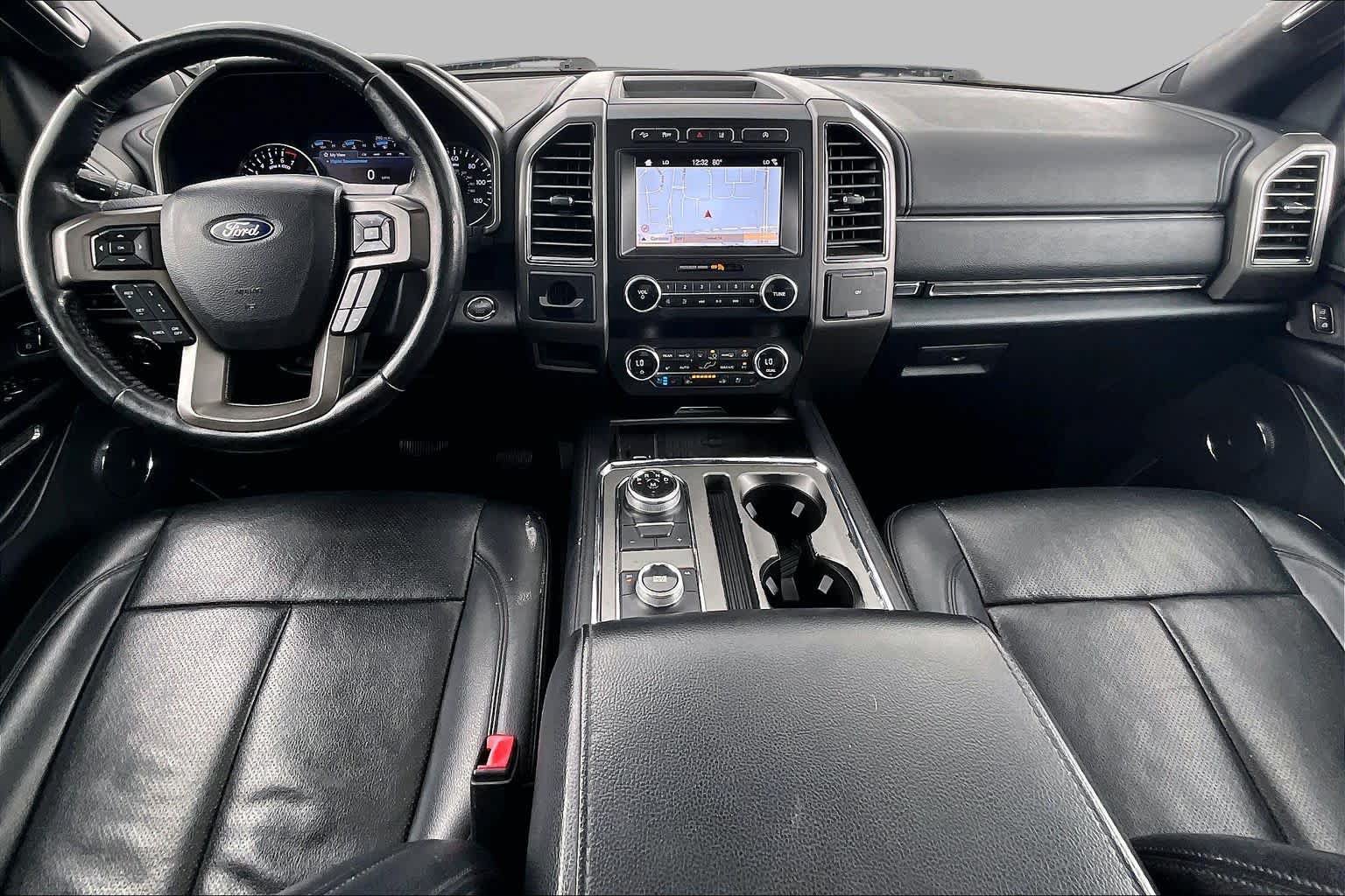 Used 2019 Ford Expedition XLT w/ Equipment Group 202A AWD/4WD image 15