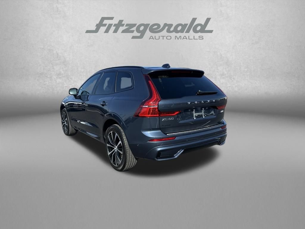 Used 2024 Volvo XC60 B5 Plus w/ Protection Package Premier image 5