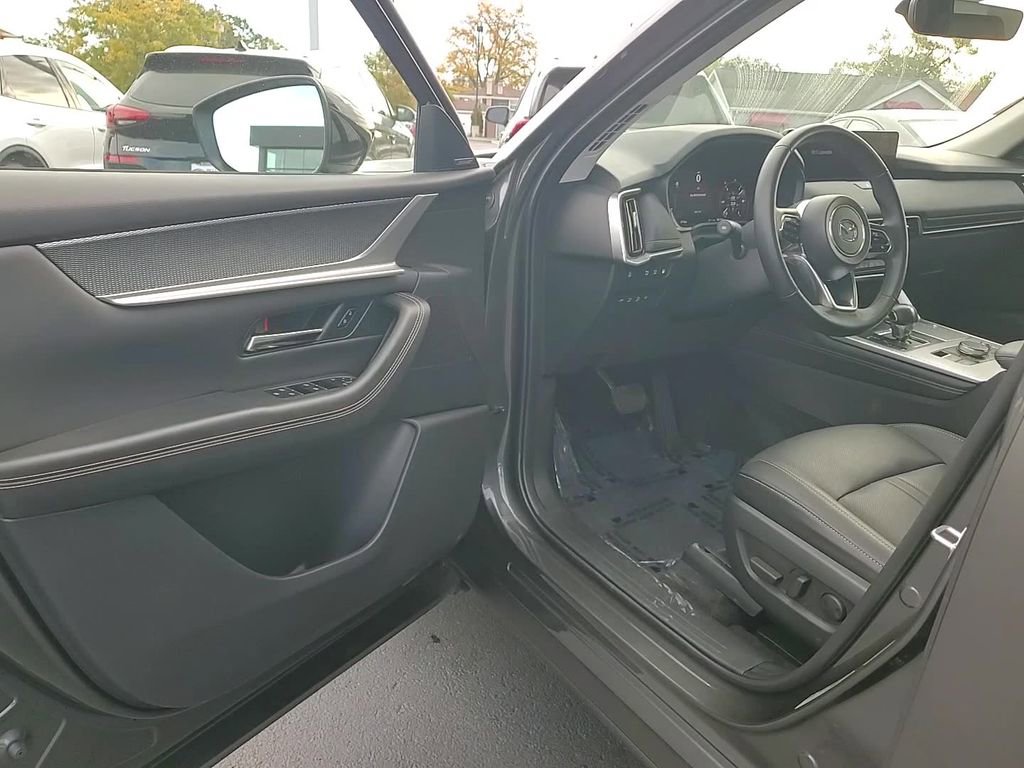 Certified 2025 MAZDA CX-90 Plug-In Hybrid w/Premium Sport image 11