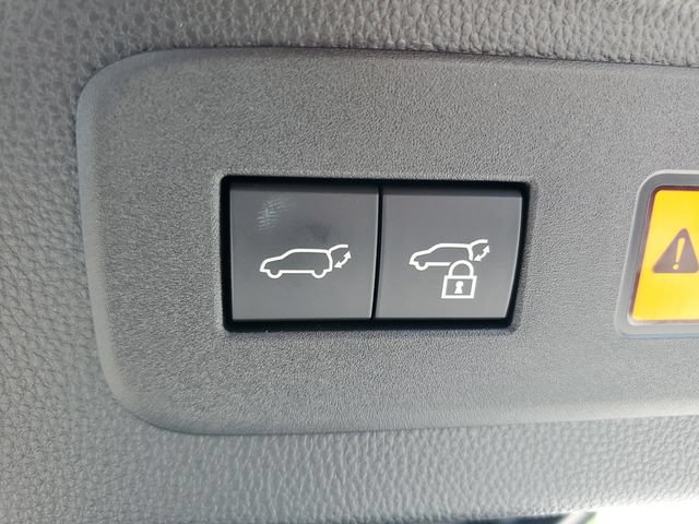 Used 2025 Toyota Land Cruiser AWD/4WD image 11