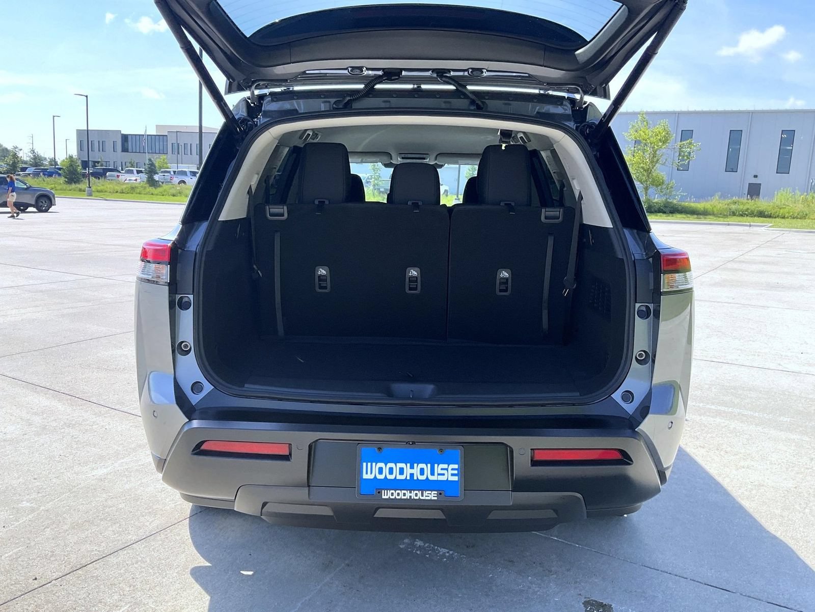 New 2026 Nissan Pathfinder SV AWD/4WD image 9