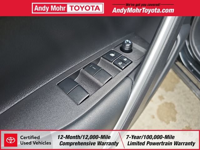 Certified 2025 Toyota Corolla Cross LE FWD image 12