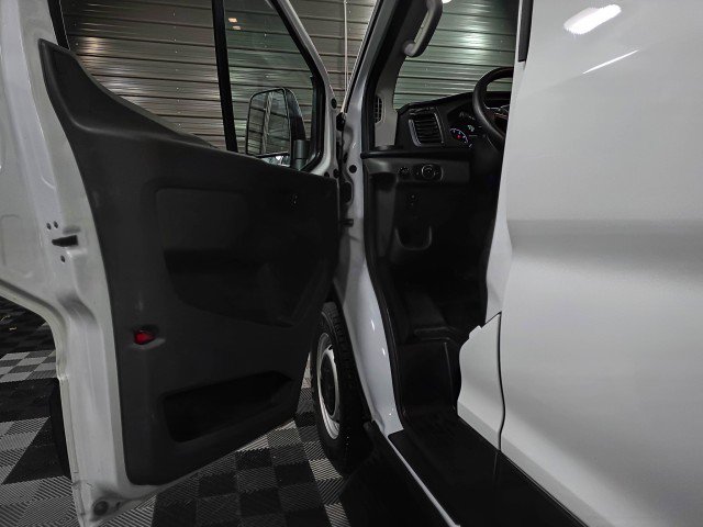 Used 2022 Ford Transit 350 XL image 29