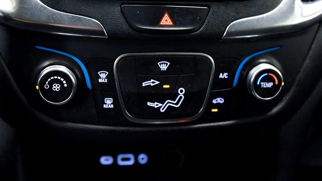 Used 2020 Chevrolet Equinox LT image 18