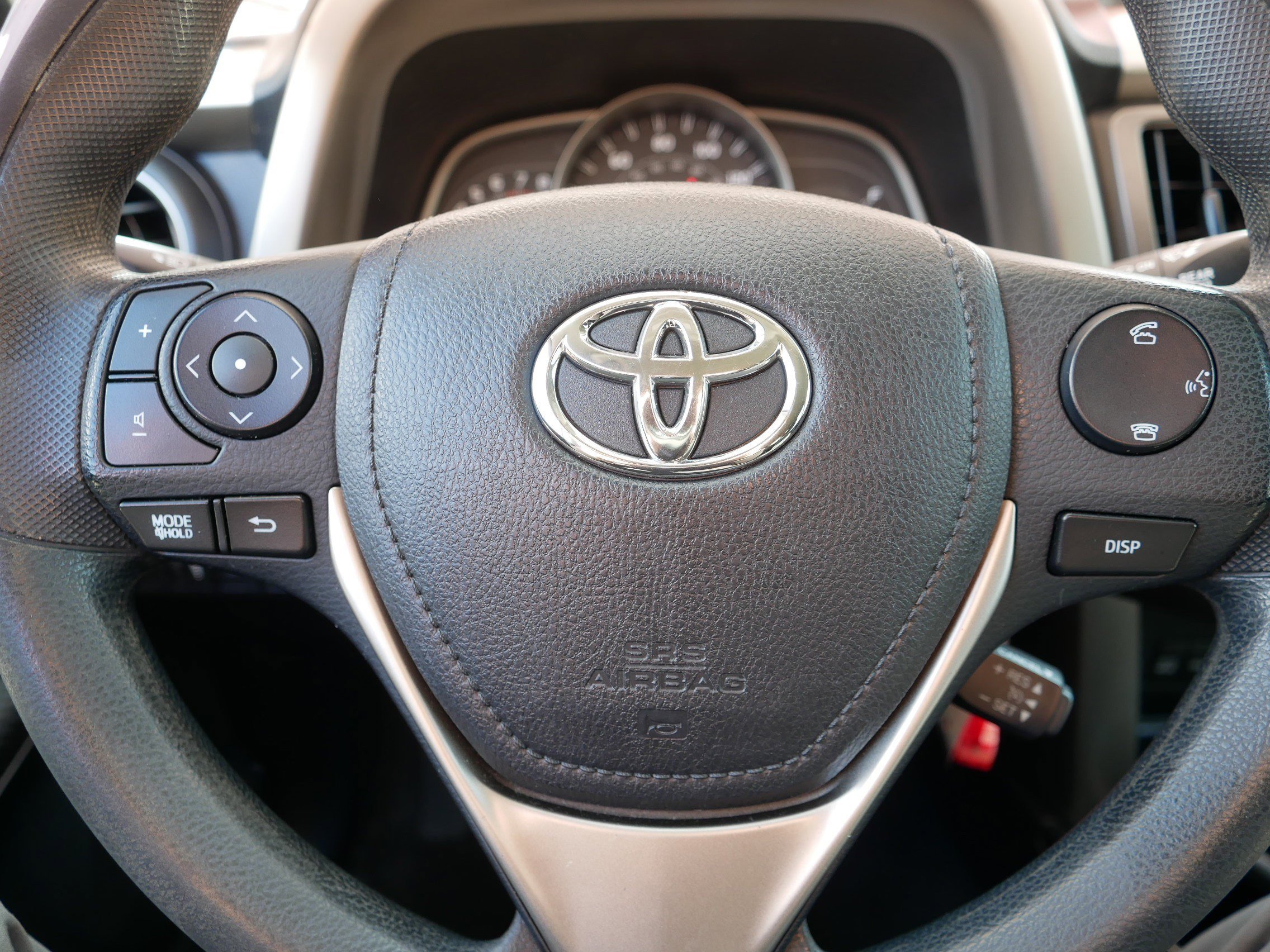 Used 2015 Toyota RAV4 LE image 22