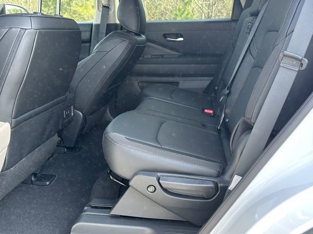 New 2026 Nissan Pathfinder SL FWD image 19