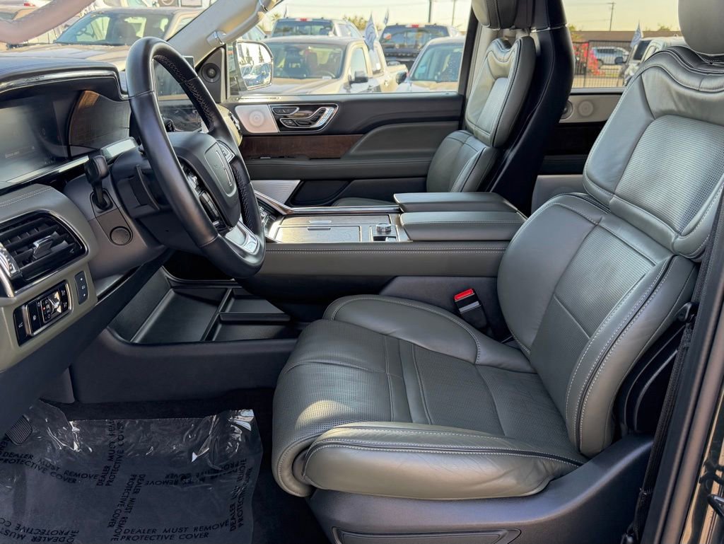 Used 2024 Lincoln Navigator Black Label image 15