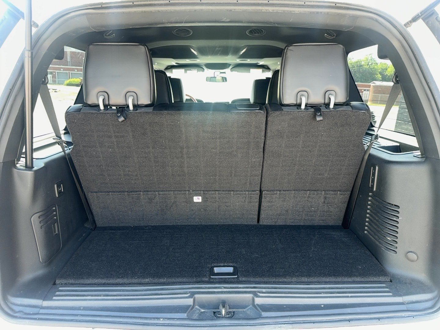 Used 2016 Lincoln Navigator Select AWD/4WD image 7
