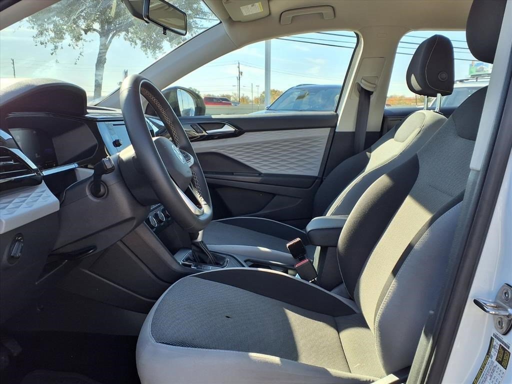Used 2022 Volkswagen Taos S w/ IQ Drive S Package image 9