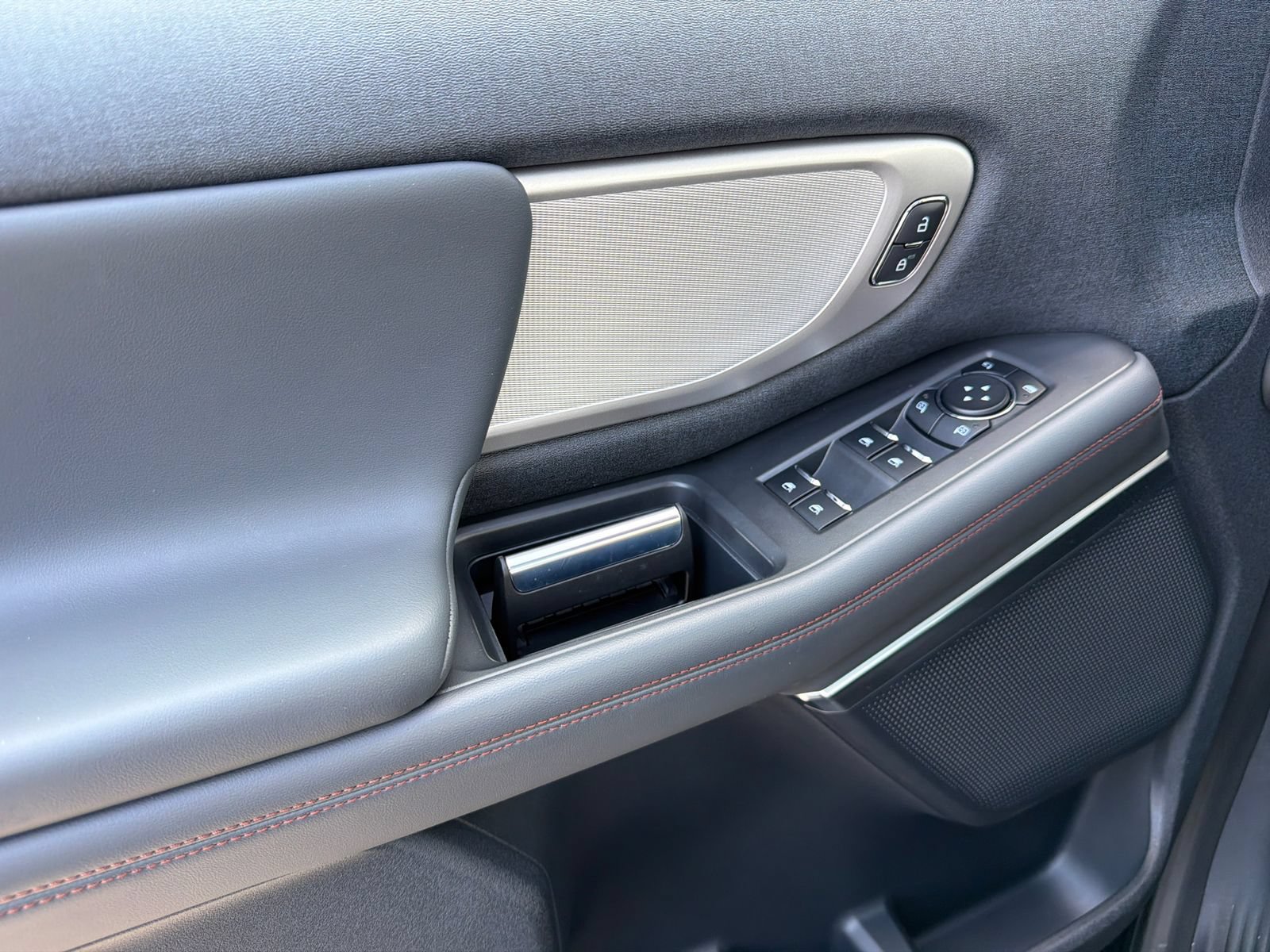 New 2025 Ford Expedition Max Active AWD/4WD image 35