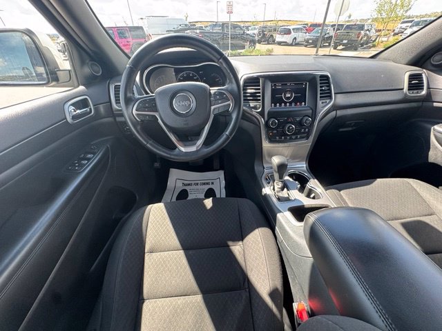 Certified 2018 Jeep Grand Cherokee Laredo AWD/4WD image 23