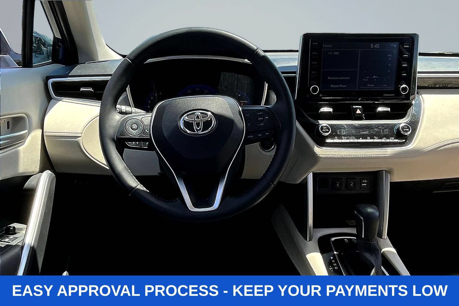 Used 2022 Toyota Corolla Cross XLE w/ Convenience Package FWD image 11