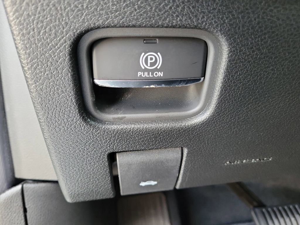 New 2026 Jeep Grand Cherokee Altitude image 25