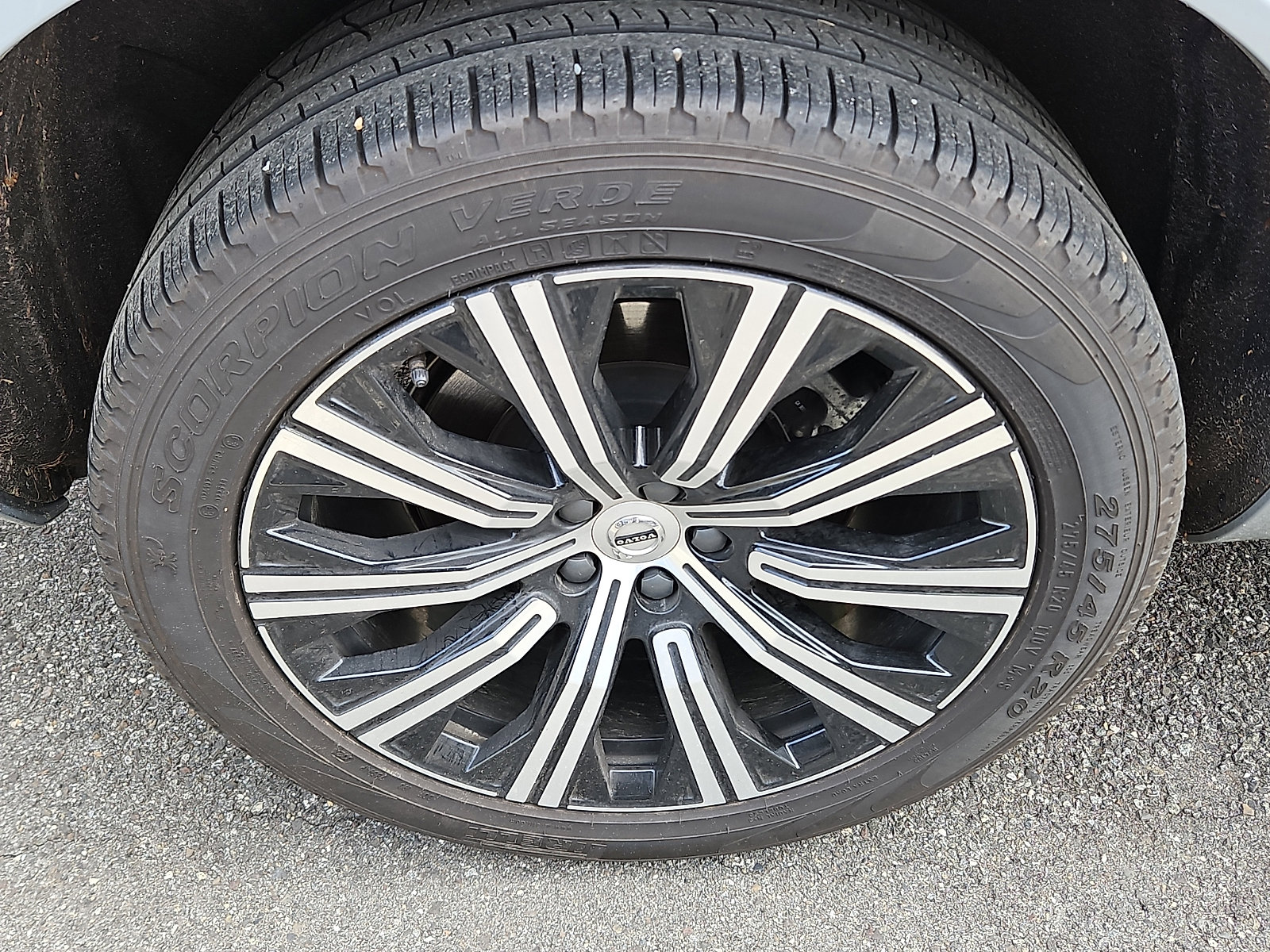 Used 2025 Volvo XC90 B6 Plus w/ Protection Package Premier AWD/4WD image 10