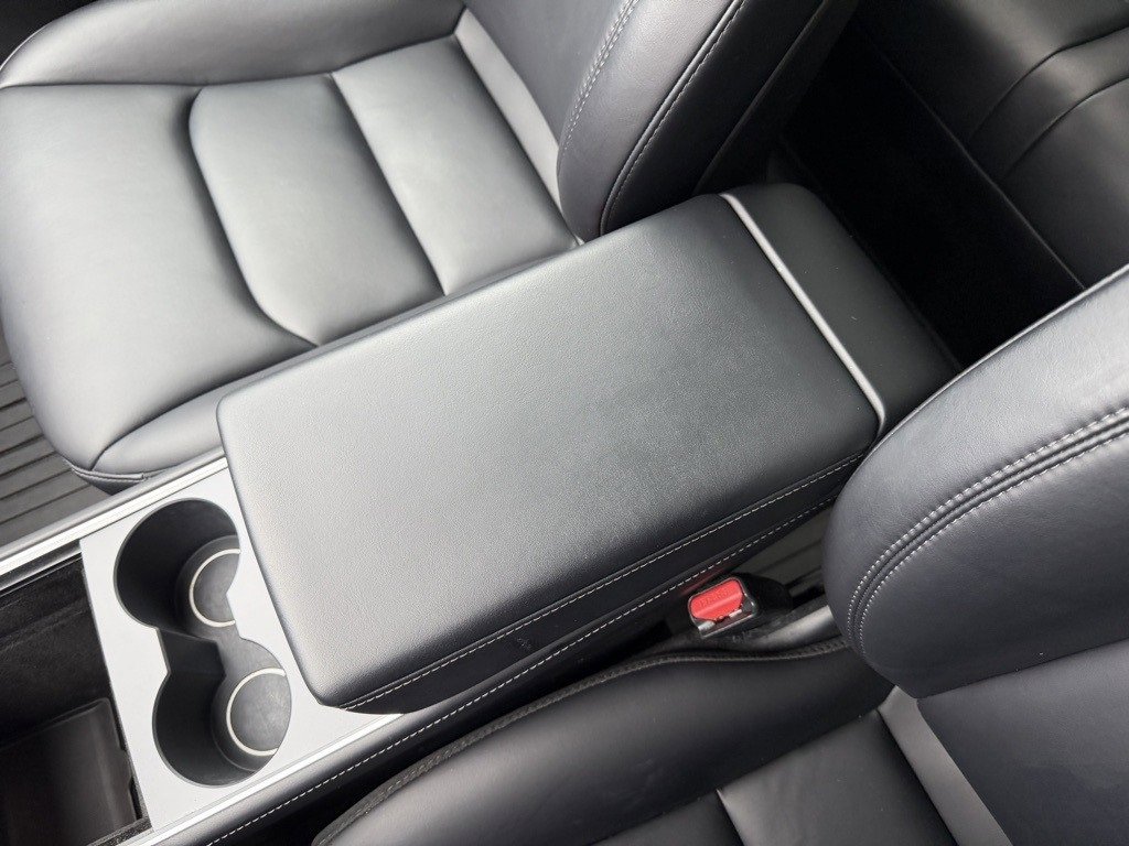 Used 2022 Tesla Model Y Performance image 26