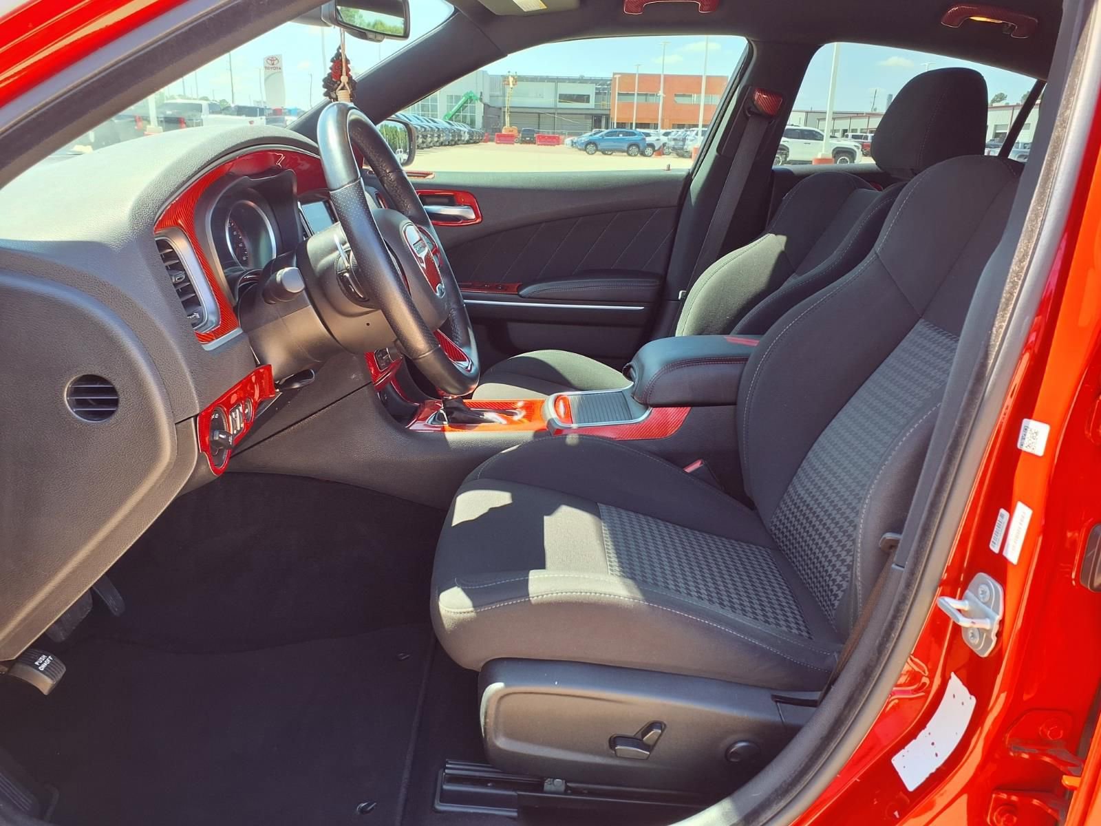 Used 2022 Dodge Charger R/T RWD image 17