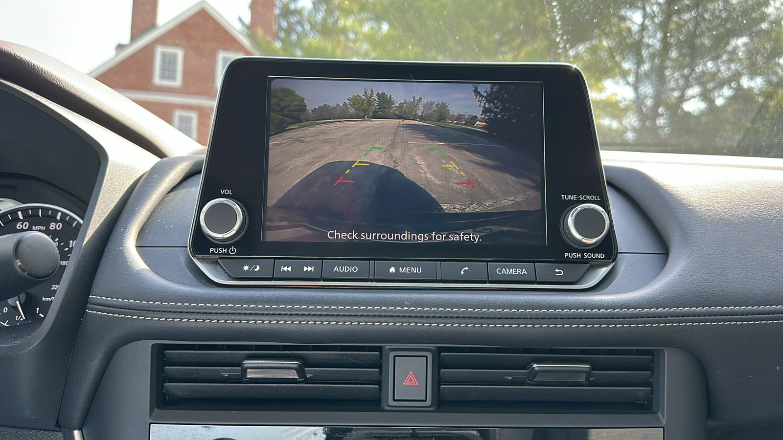Certified 2023 Nissan Rogue SV image 18