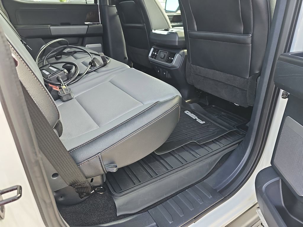 Used 2022 Ford F150 Lightning Lariat AWD/4WD image 15