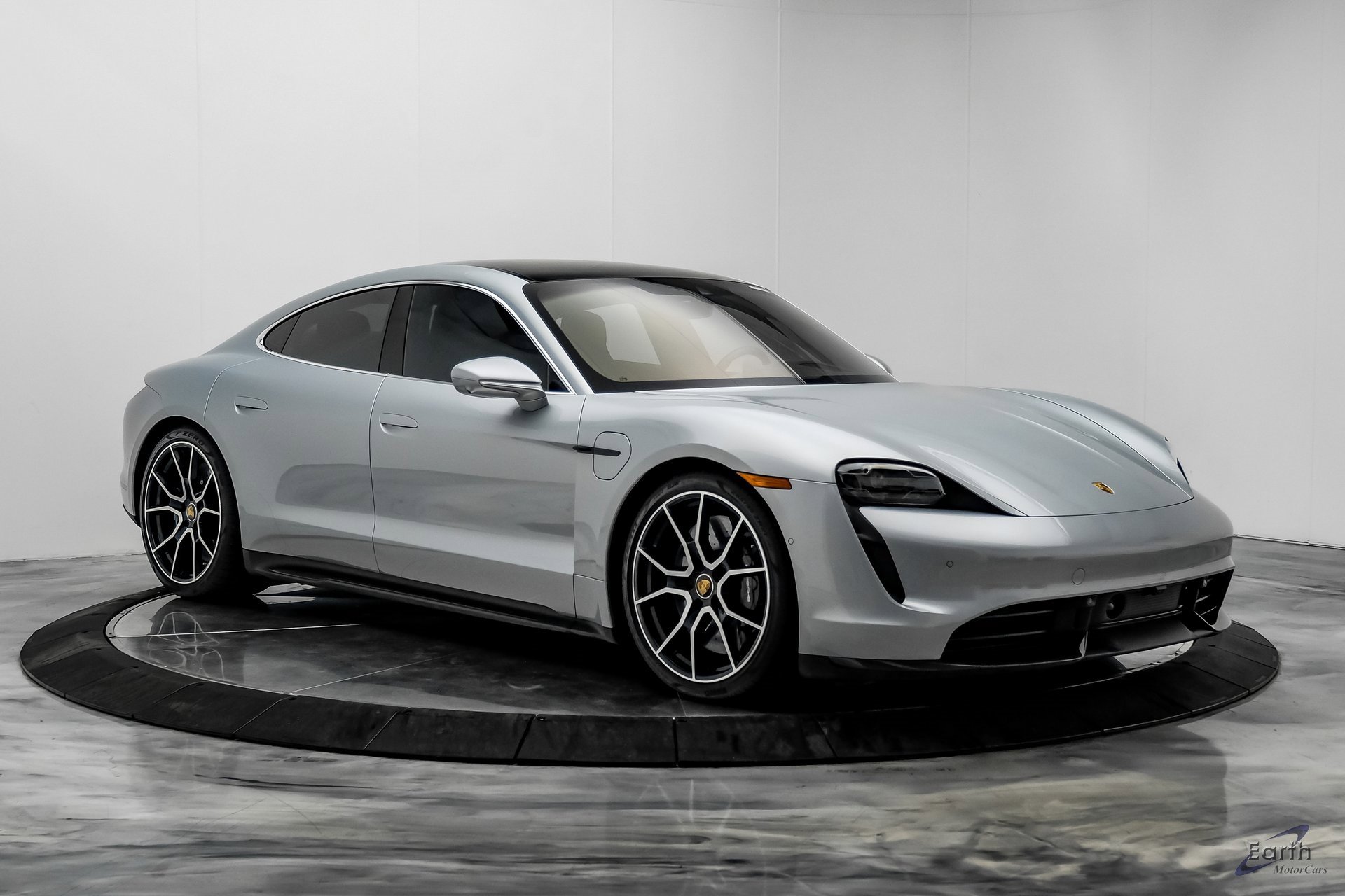 Used 2023 Porsche Taycan Turbo S w/ Premium Package image 19