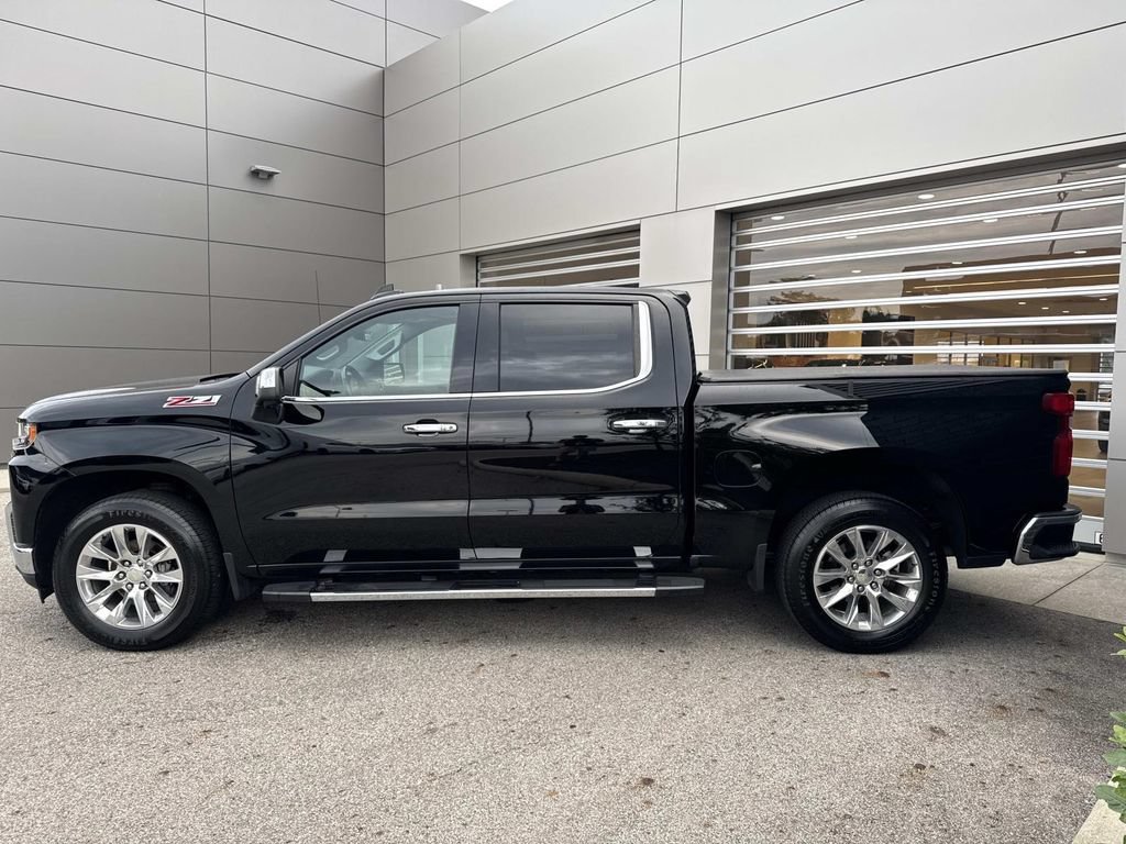 Used 2020 Chevrolet Silverado 1500 LTZ w/ LTZ Premium Package AWD/4WD image 4