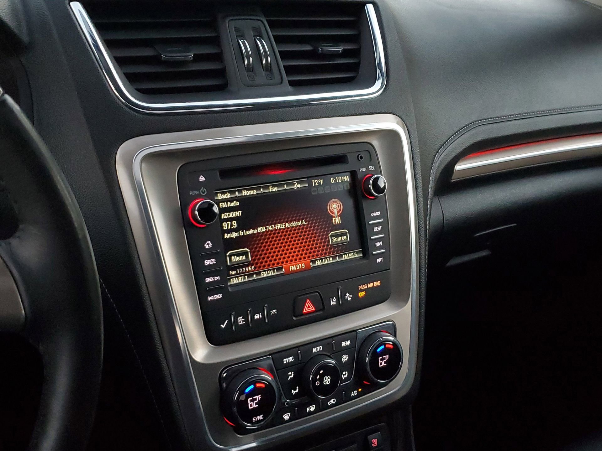 Used 2016 GMC Acadia Denali image 31